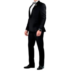 Modelo de traje disponible en Elegance Puebla 2